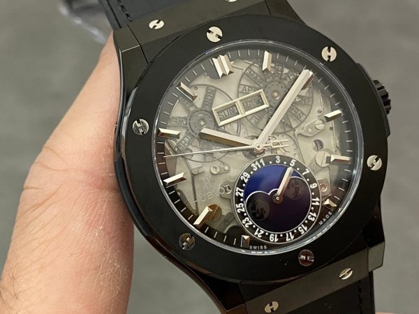 Hublot Classic Fusion Aerofusion Moonphase 547.CX.0170.LR 42mm - Image 4