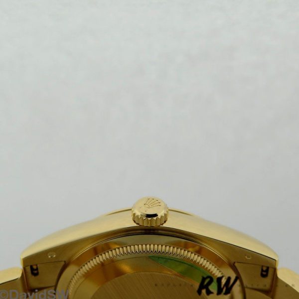 Rolex Day-Date 118208 Yellow Gold White Dial Roman Numeral 36mm Unisex Replica Watch - Image 4