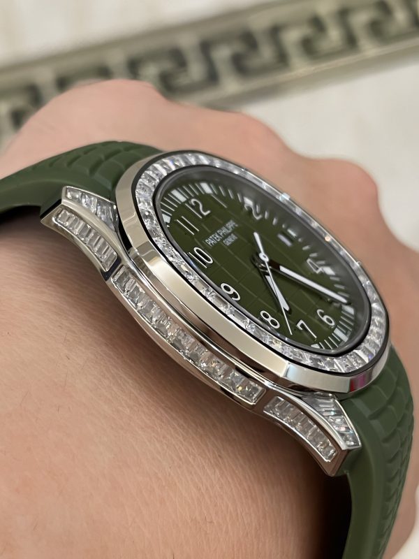 Patek Philippe Aquanaut 5167 300G 010 Black & Green & Brown 40mm(black) - Image 18