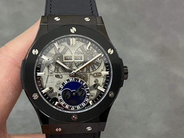 Hublot Classic Fusion Aerofusion Moonphase 547.CX.0170.LR 42mm - Image 3