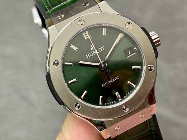 511.NX.8970.LR Hublot Classic Fusion Automatic Green(38mm) - Image 4