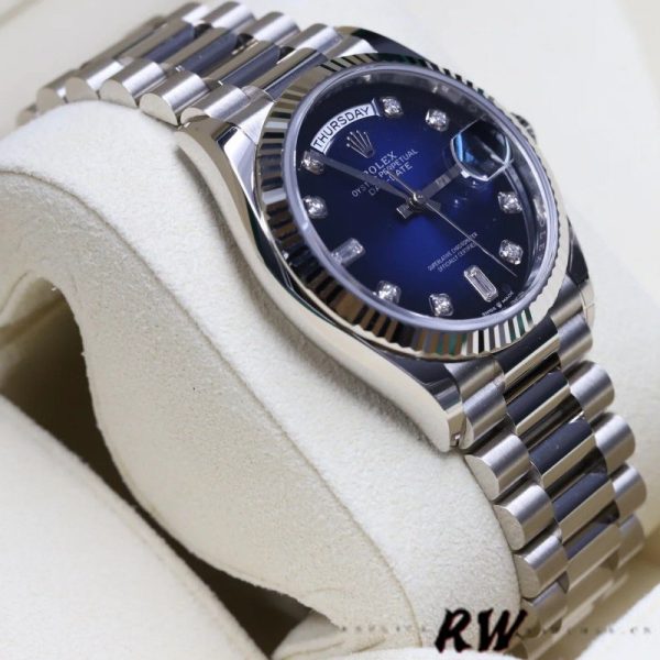 Rolex Day-Date 128239 Blue Ombre Diamond Dial 36MM Unisex Replica Watch - Image 3