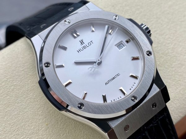 511.NX.2611.LR Hublot Classic Fusion Automatic(45mm) - Image 4