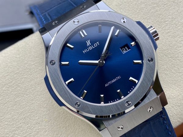 542.NX.7170.LR Hublot Classic Fusion Automatic Blue(38mm) - Image 4
