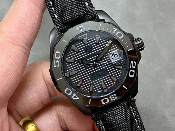 Tag Heuer Aquaracer WAY218B.FC6364 Limited Edition Mens Watch - Image 4