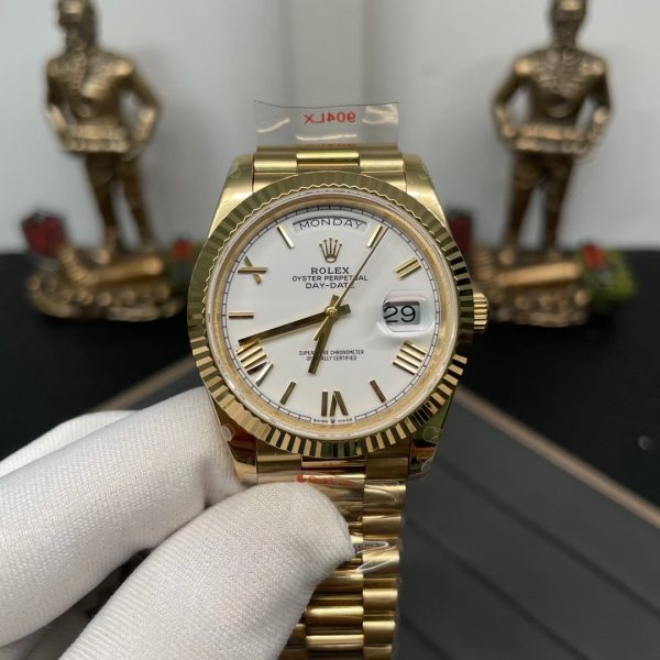 Rolex Day-Date 228238 White Roman Dial Fluted Bezel 40mm Mens Replica Watch - Image 4