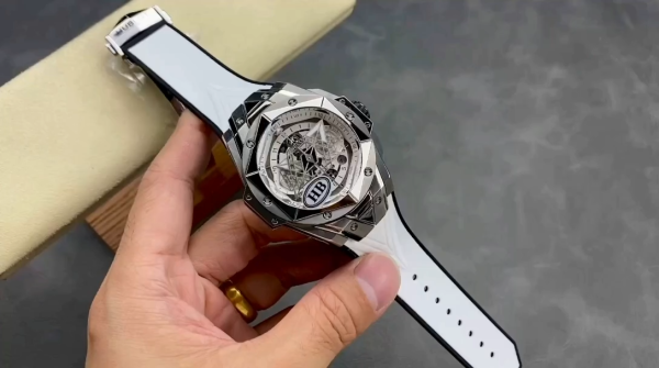 418.NX.2001.RX.1604.MXM20 Hublot Big Bang Titanium - Image 2