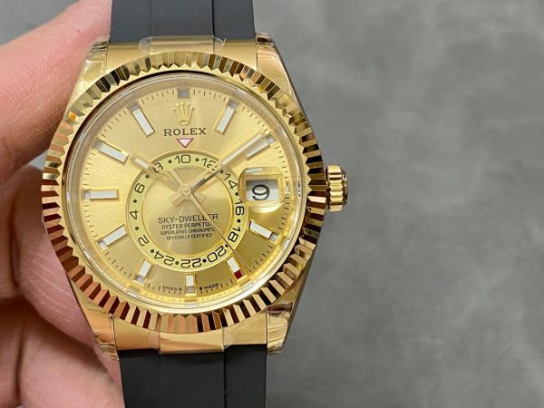 Rolex Sky Dweller 326238 42MM - Image 3
