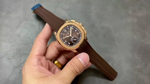 Replica Patek Philippe Aquanaut 5968R 001 42mm Mens Watch - Image 2