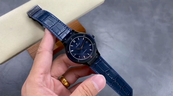 511.CM.7170.LR Hublot Classic Fusion Automatic(45mm) - Image 2