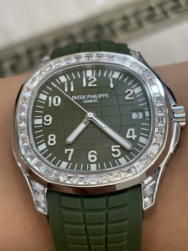 Patek Philippe Aquanaut 5167 300G 010 Black & Green & Brown 40mm(black) - Image 17