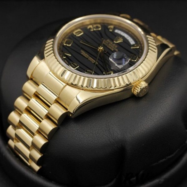 Rolex Day-Date 218238 Wave Black Dial Yellow Gold 41MM Mens Replica Watch - Image 2