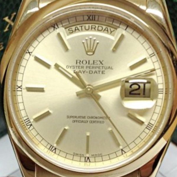 Rolex Day-Date 118208 champagne dial with gold indexes 36mm Unisex Replica Watch - Image 3