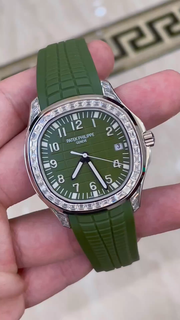 Patek Philippe Aquanaut 5167 300G 010 Black & Green & Brown 40mm(black) - Image 12