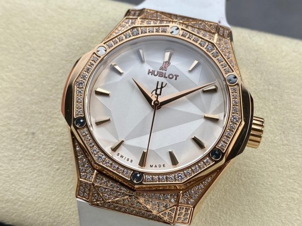 Hublot Classic Fusion 550.OS.2200.RW.1604.ORL20 40mm - Image 4