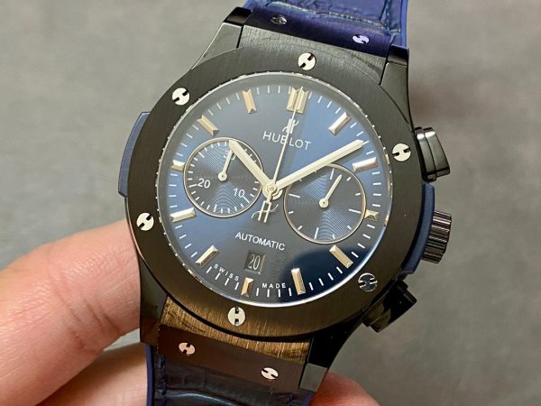 Hublot Classic Fusion Chronograph 541.CM.7170.LR 45MM Mens - Image 4