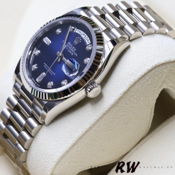 Rolex Day-Date 128239 Blue Ombre Diamond Dial 36MM Unisex Replica Watch - Image 4