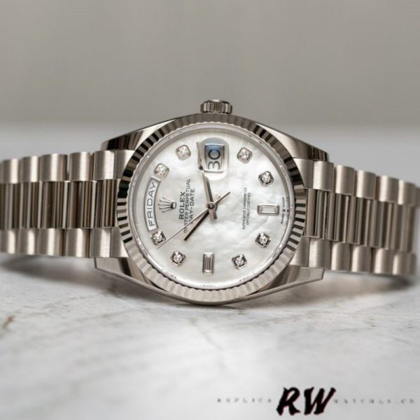 Rolex Day-Date 128239 White Gold Mother of Pearl Dial 36MM Unisex Replica Watch - Image 4