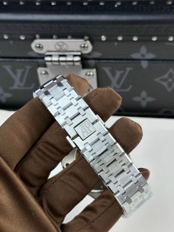Audemars Piguet Royal Oak 15400ST Black Dial Best Replica APS Factory 41mm - Image 11