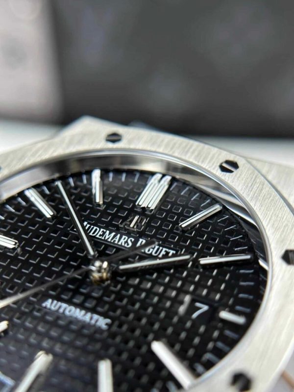 Audemars Piguet Royal Oak 15400ST Black Dial Best Replica APS Factory 41mm - Image 4