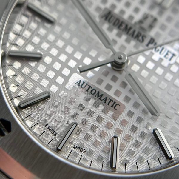 Audemars Piguet Royal Oak 15450ST White Dial Steel Bracelet Best Replica APS Factory 37mm - Image 6