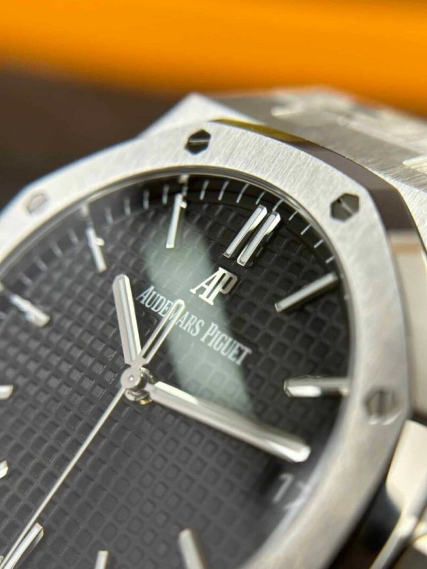 Audemars Piguet Royal Oak 15500ST Black Dial Best Replica 41mm - Image 4