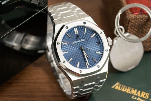 Audemars Piguet Royal Oak 15500ST Blue Dial Super Clone 41mm - Image 2