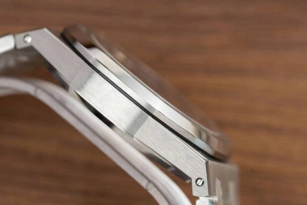 Audemars Piguet Royal Oak 15500ST Blue Dial Super Clone 41mm - Image 8