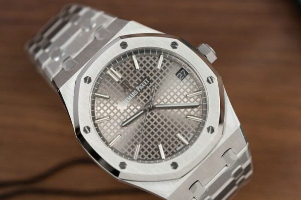 Audemars Piguet Royal Oak 15500ST Grey Dial Top Quality Replica 41mm - Image 2