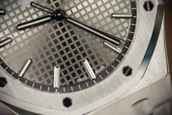 Audemars Piguet Royal Oak 15500ST Grey Dial Top Quality Replica 41mm - Image 6