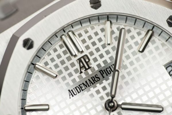 Audemars Piguet Royal Oak 15500ST White Dial Best Replica 41mm - Image 5