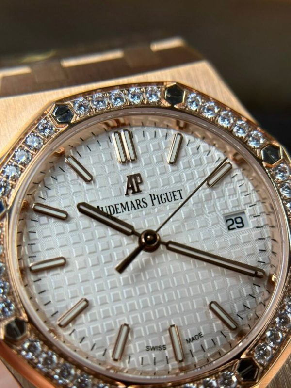 Audemars Piguet Royal Oak 77351OR Rose Gold White Dial Diamond Bezel Replica 34m - Image 4