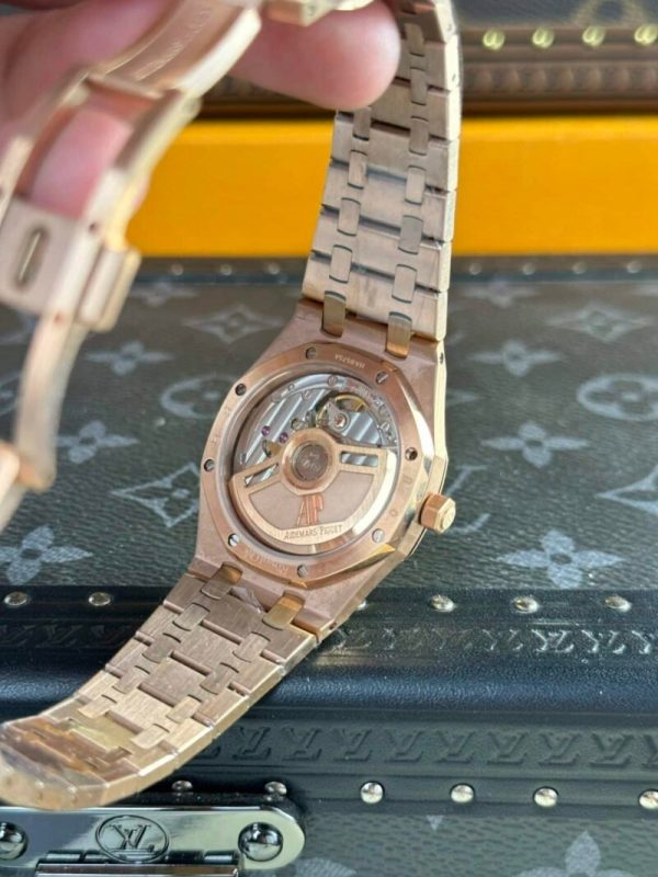 Audemars Piguet Royal Oak 77351OR Rose Gold White Dial Diamond Bezel Replica 34m - Image 7