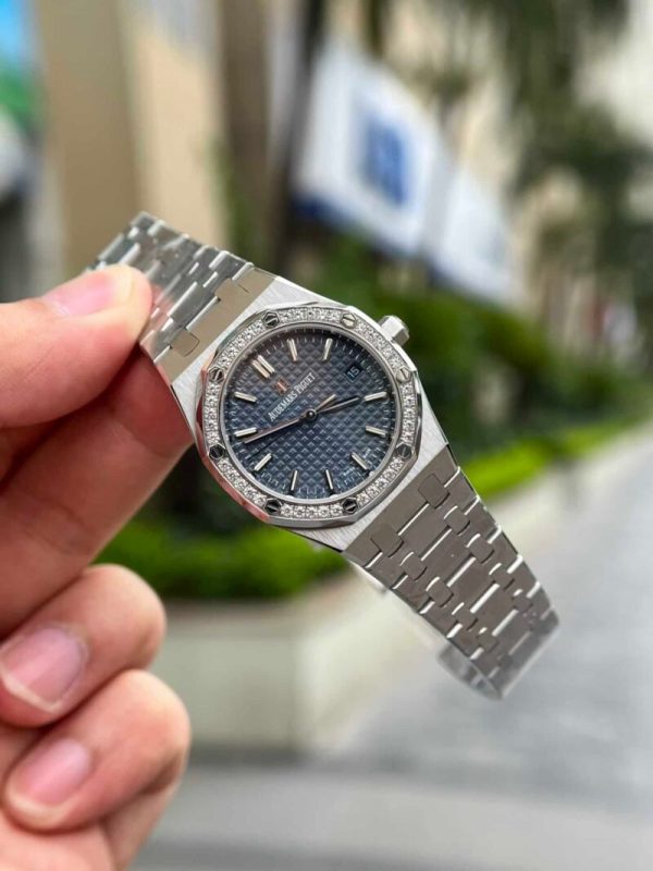 Audemars Piguet Royal Oak 77351ST Blue Dial Diamond Bezel Replica 34mm - Image 2