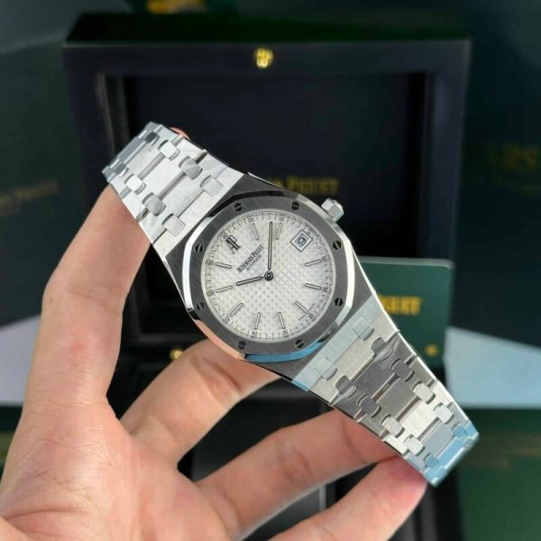 Audemars Piguet Royal Oak Jumbo Extra Thin 15202ST White Guilloche Dial Replica 39mm - Image 3