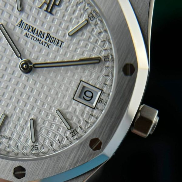 Audemars Piguet Royal Oak Jumbo Extra Thin 15202ST White Guilloche Dial Replica 39mm - Image 6