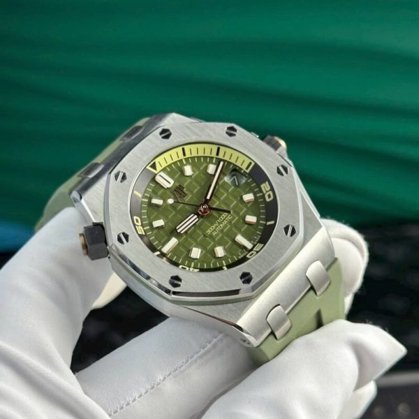 Audemars Piguet Royal Oak Offshore Diver 15720ST Khaki Green Dial Rubber Best Replica APSF 42mm - Image 3