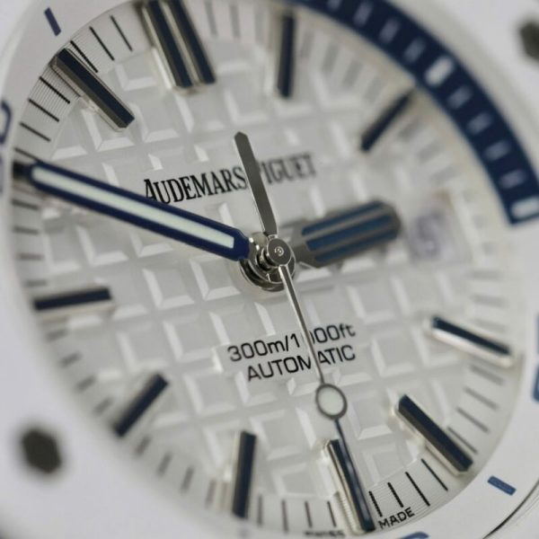 Audemars Piguet Royal Oak Offshore Diver 15707CB White Dial White Ceramic Rubber Best Replica APSF 42mm - Image 7