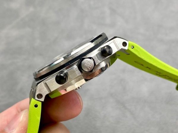 Audemars Piguet Royal Oak Offshore Diver Chronograph 26703ST Green Dial Rubber Best Replica JHF 42mm - Image 5