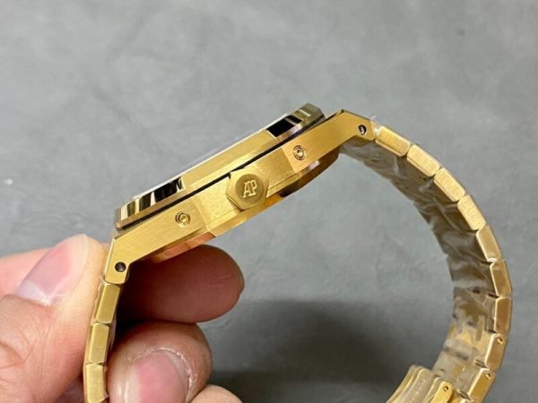 Audemars Piguet Royal Oak Perpetual Calendar 26574BA Yellow Gold Blue Dial Best Replica 41mm - Image 6