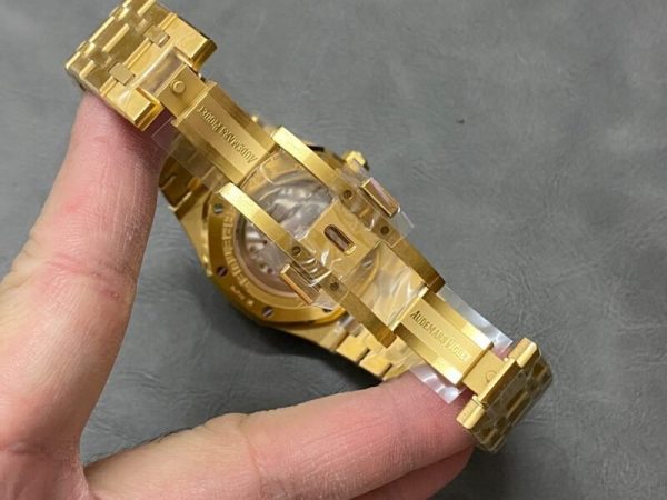 Audemars Piguet Royal Oak Perpetual Calendar 26574BA Yellow Gold Blue Dial Best Replica 41mm - Image 8