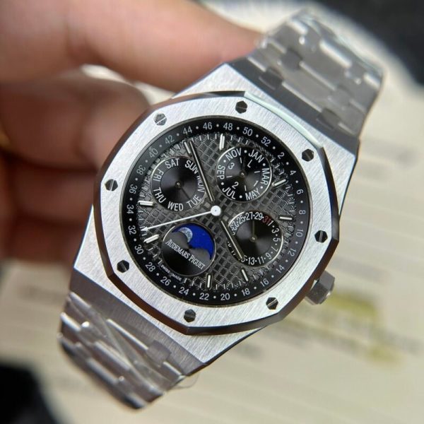 Audemars Piguet Royal Oak Perpetual Calendar 26574ST Black Dial Replica 41mm - Image 3