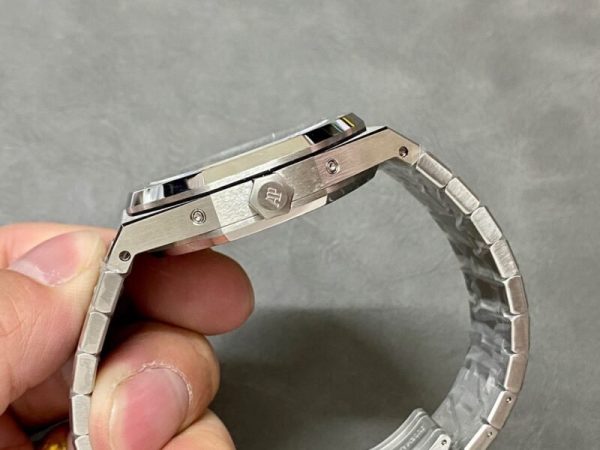 Audemars Piguet Royal Oak Perpetual Calendar 26606ST Green Dial Super Clone 41mm - Image 6