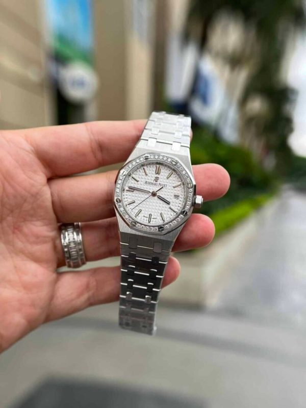 Audemars Piguet Royal Oak Lady White Dial Diamond Bezel Replica 34mm - Image 2