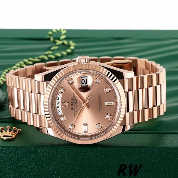 Rolex Day-Date 128235 Everose Gold Pink Rose Dial 36MM Unisex Replica Watch - Image 3