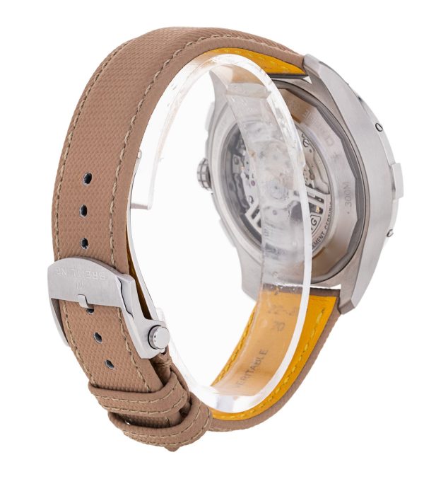 Avenger B01 Chronograph
AB0147 - Image 2