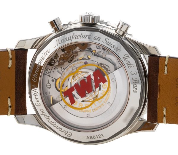 Navitimer B01 Chronograph 43
AB0121 - Image 3