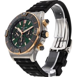 Super Chronomat B01 44
UB0136