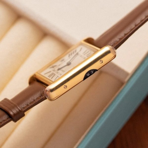 Cartier Tank Louis W1529756 Yellow Gold Leather Replica AF 33.7mm x 25.5mm - Image 4