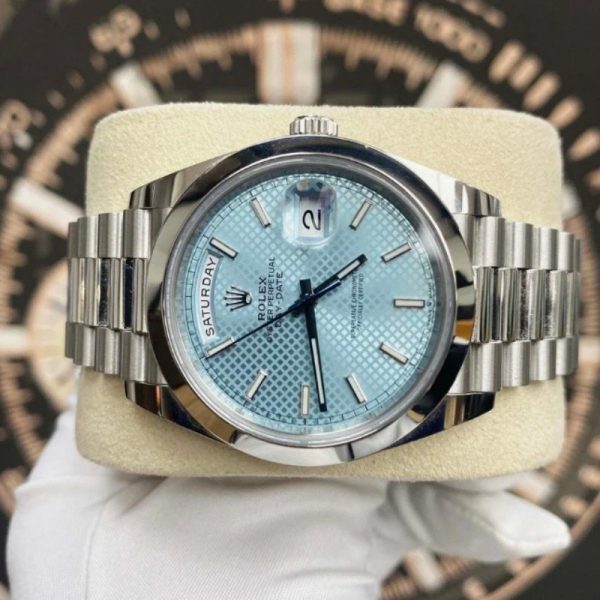 Rolex Day-Date 228206 Ice Blue Motif Dial Platinum 40MM Mens Replica Watch - Image 4